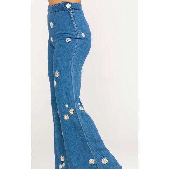 Free People Embroidered Flower Jeans Wide Legs Sz:26 Ret$168 "Festival Ready". - Picture 6 of 7